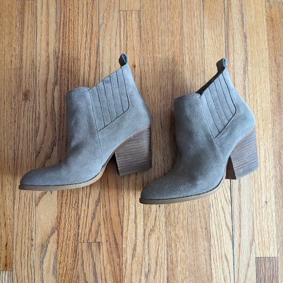 Crown Vintage taupe Lasso Suede boots - Picture 3 of 6